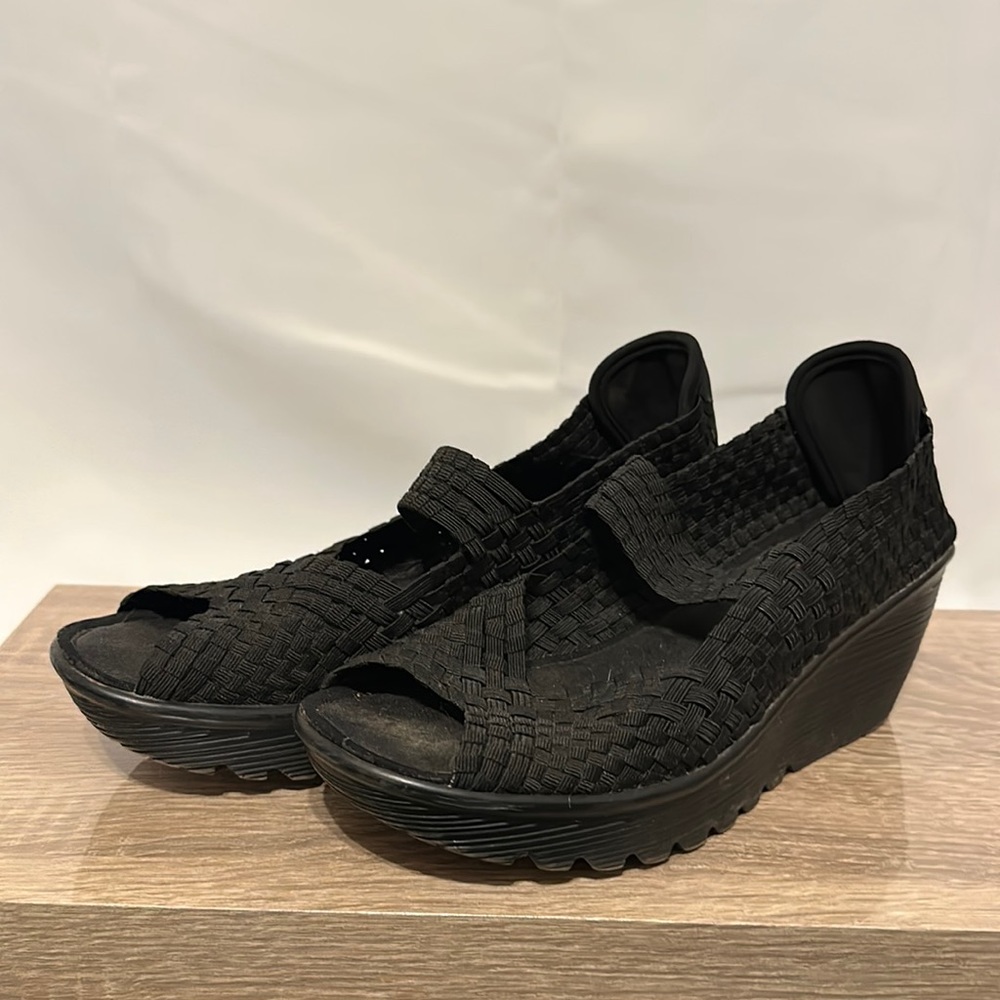 Skechers Memory Foam Peep Toe Heels